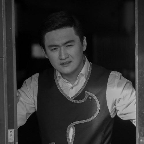 Төреғали Төреәлі - Біртүрлі қыз