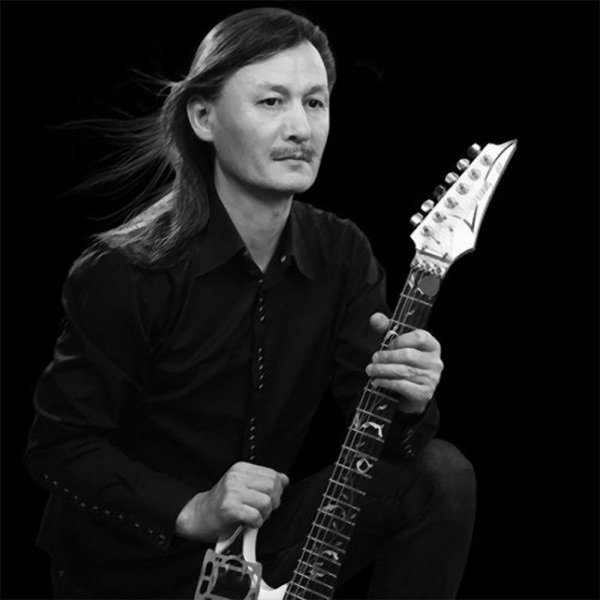 Ұлықпан Жолдасов, Заман тобы – Ән менен әнші